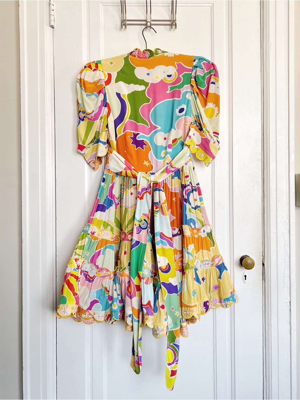 Celia B • Andromeda Dress mini tropical floral puff sleeve scalloped tiered - Picture 14 of 16